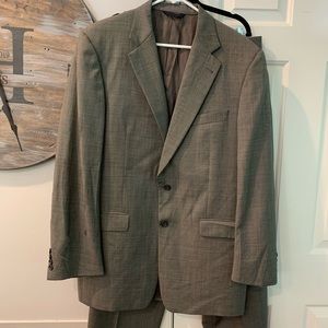 Burberry Gray Men's Suit